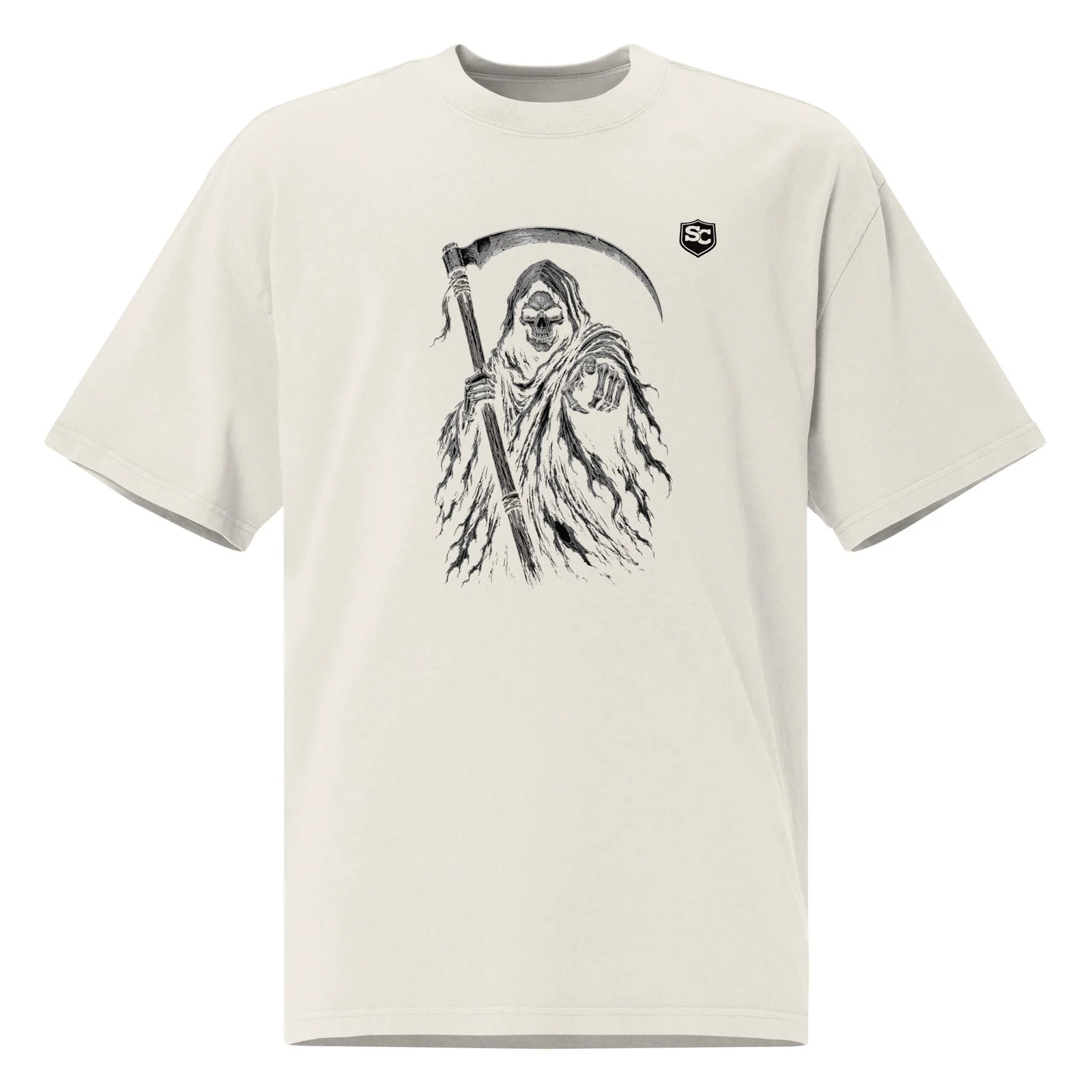 Camiseta oversize desgastada color hueso con la Muerte y su guadaña, vista frontal