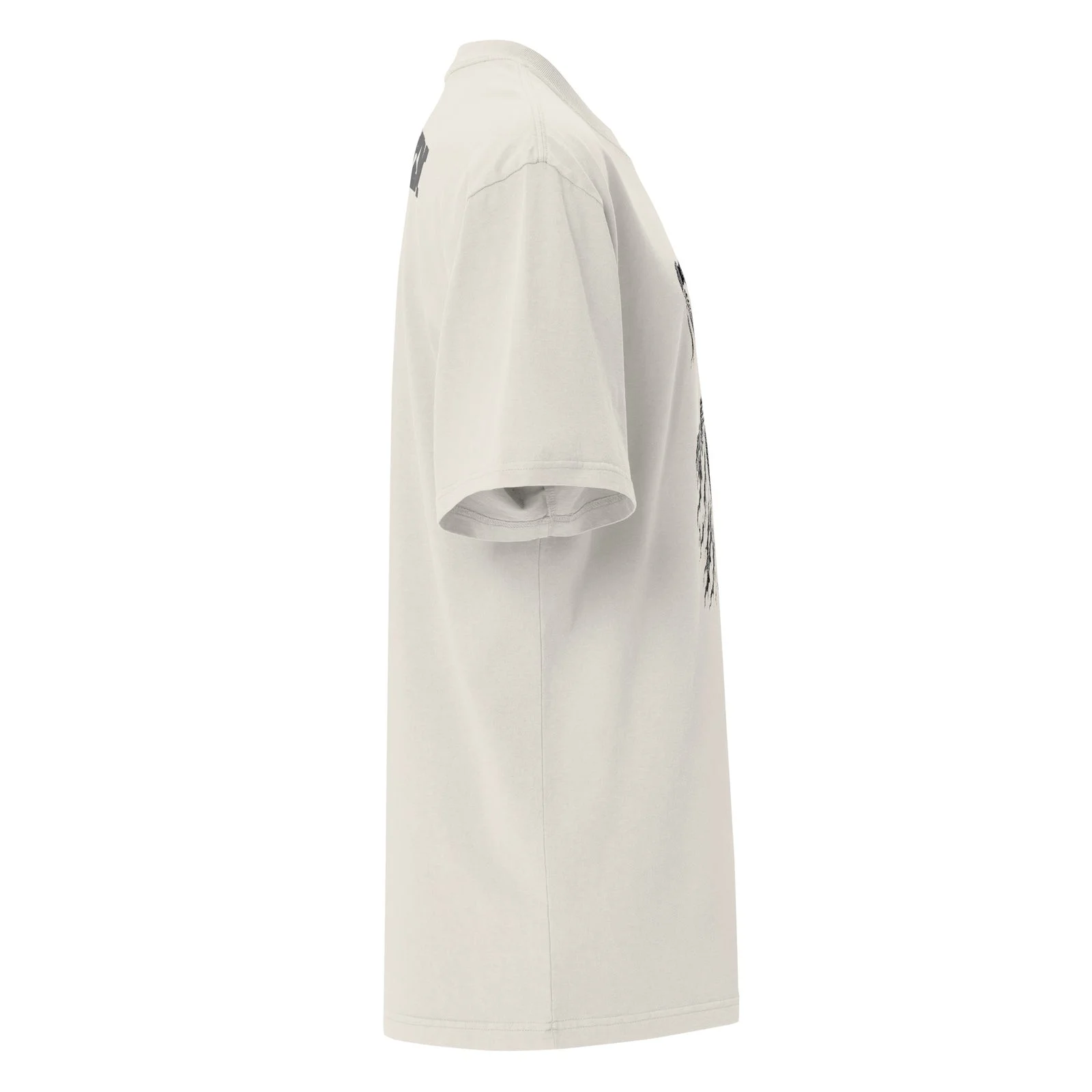 Camiseta oversize color hueso, vista lateral derecha